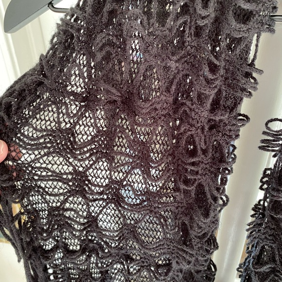 Pretty Black Knotted Infinity Scarf with Fringe Light Weight OS - Picture 6 of 7